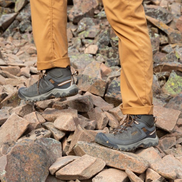 Keen 8L2D2492 erkekler targhee iii su geçirmez orta siyah zeytin-altın kahverengi